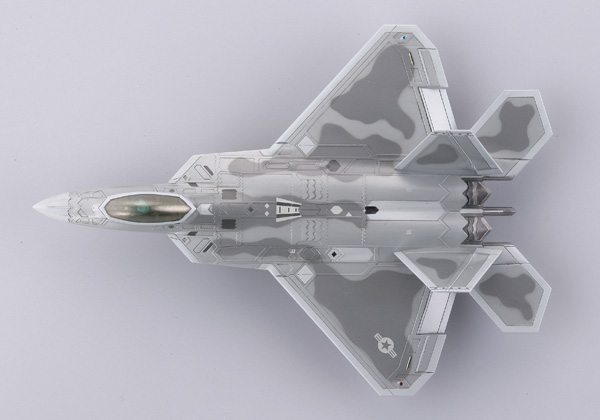新品未開封　TOMYTEC F-22 1/144 U.S. AIR FORCE F-toys 1/144 Hi-Spec 3 : USAF Lockheed Martin F-22 Raptor